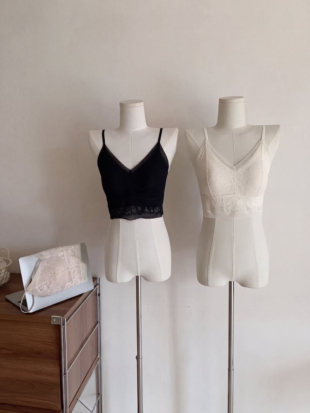 Women's Elegant Black Bra