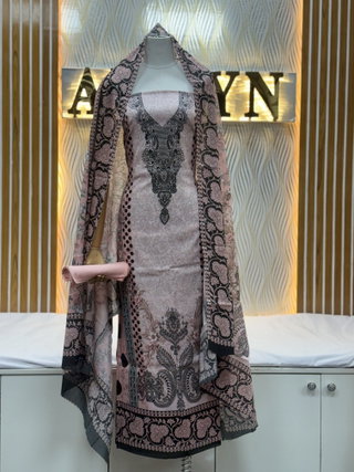 Zam Zam Pink Paisley V Neck